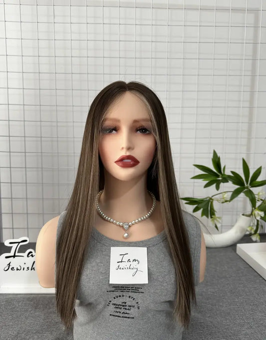 #CW-1Lace Top Wig 18inch No Layer Natural Color With Highlights