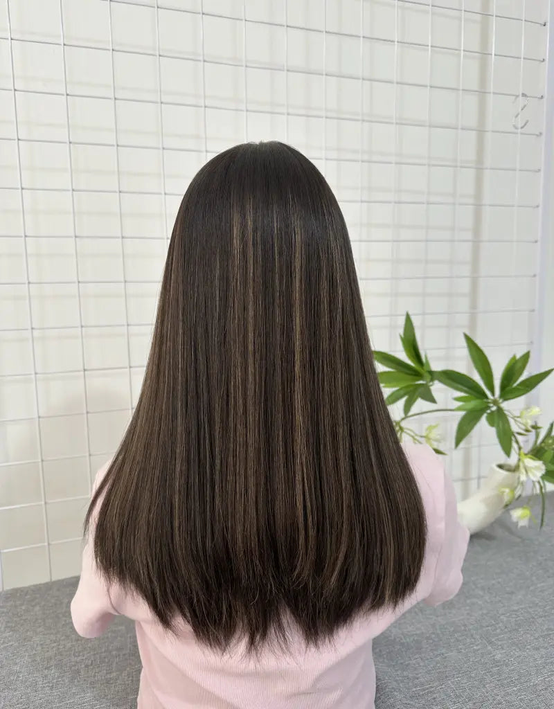 #28 Silk Top Wig 18inch Natural Straight Mini Layer